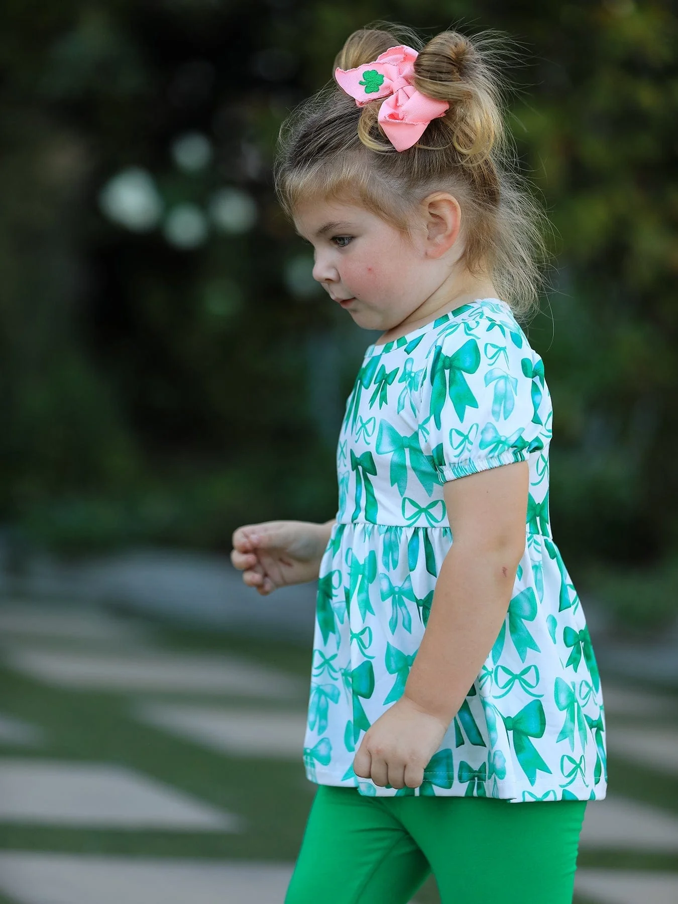 St. Patrick's Day Bow Top and Ruffled Leggings Girls Set - Image 4