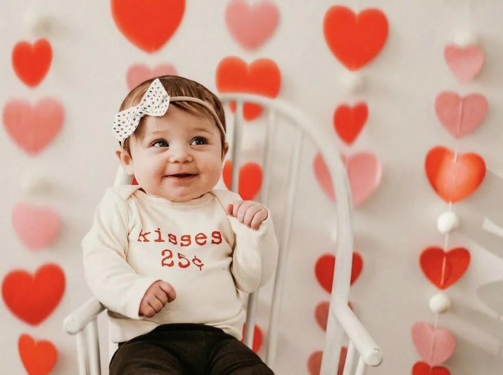 Long Sleeve Bodysuit, Kisses - Natural - Image 3