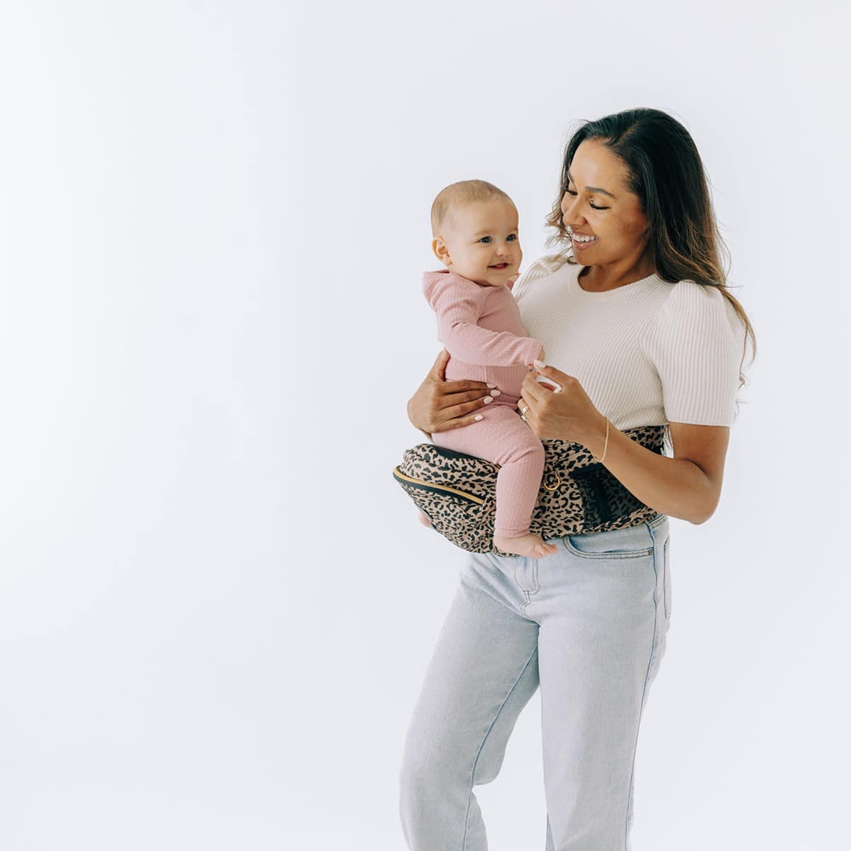 The Tushbaby Hip Carrier - Image 107