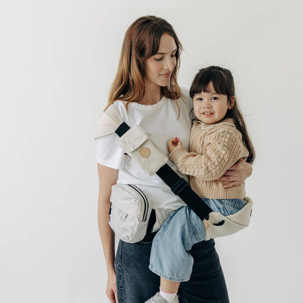 Tushbaby Liftoff Toddler Sling - Image 5